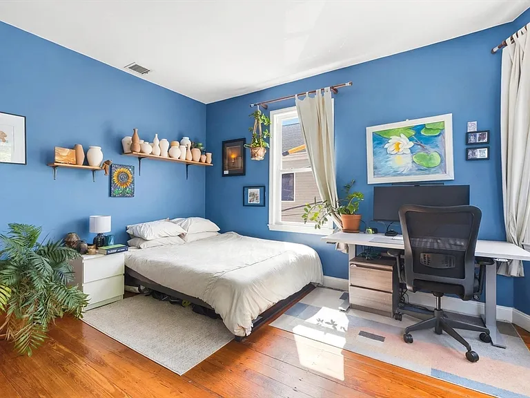 84 Line St #2 — Photo 10