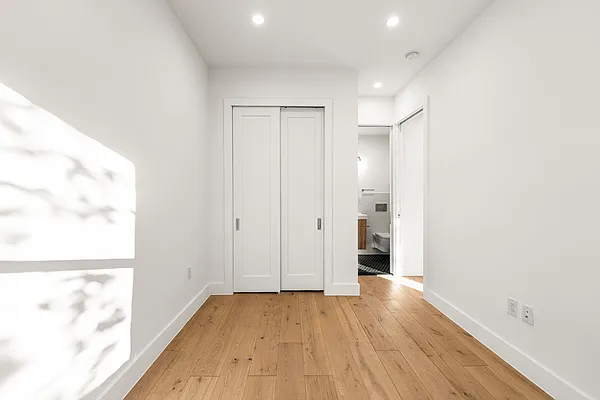 Bedroom, photo 4