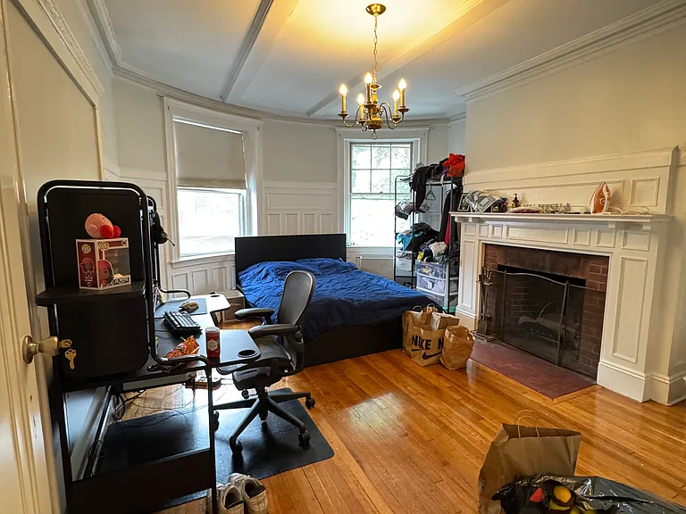 104 Strathmore Rd #2 — Photo 7