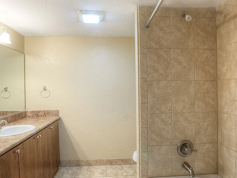 ASHTON PLACE APARTMENTS — Photo 17