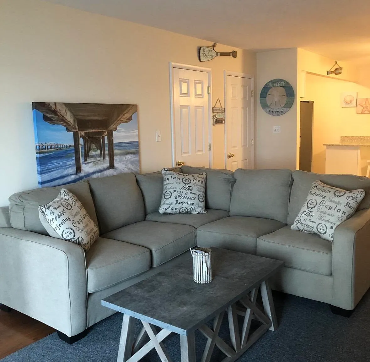 2 bed, 832 sqft, $2,399 — Photo 3