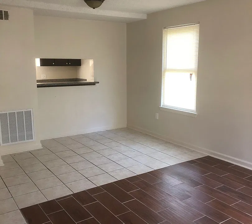 1714 Boulevard De Province