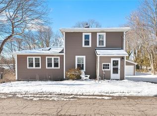 5 Beacon St, Westerly, RI 02891