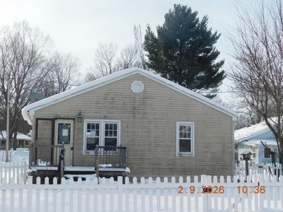 801 W Front St, Buchanan, MI, 49107