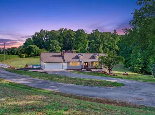 165 Porter Springs Rd, Dahlonega, GA 30533