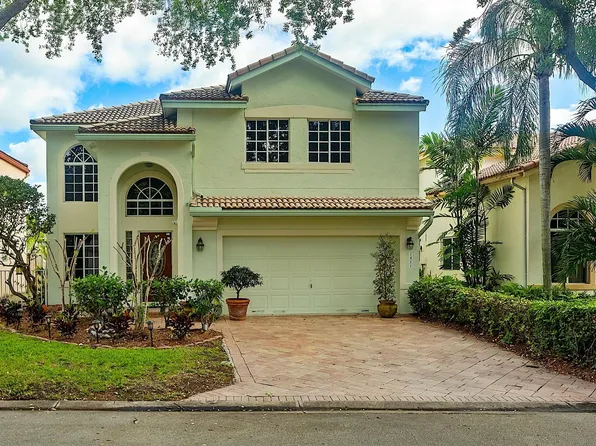 1411 Banyan Circle, Pompano Beach, FL 33069
