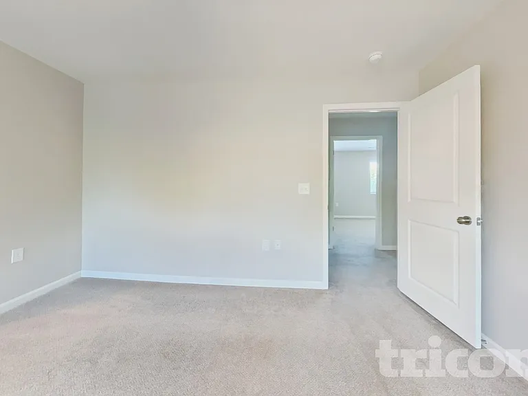 3007 Stauton Dr — Photo 7