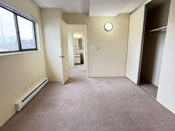 4th image of 4135 11th Ave NE #7007