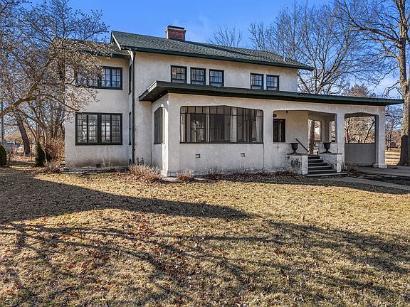 2nd image of 1124 N State St