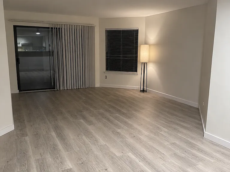 55 Bay Dr #6103 — Photo 2