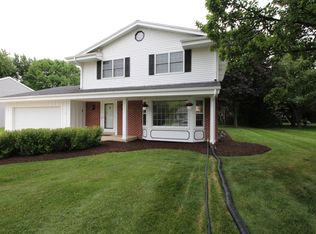 7237 W Southview Dr, Franklin, WI 53132