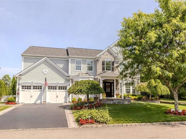 57 Pinehurst Drive, Mount Sinai, NY 11766