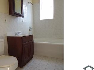 1088 Grove St #1, Irvington, NJ 07111