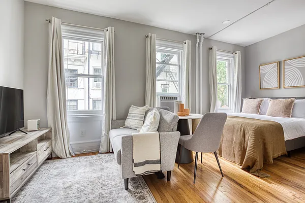 Rented by Centennial Properties NY | media 7