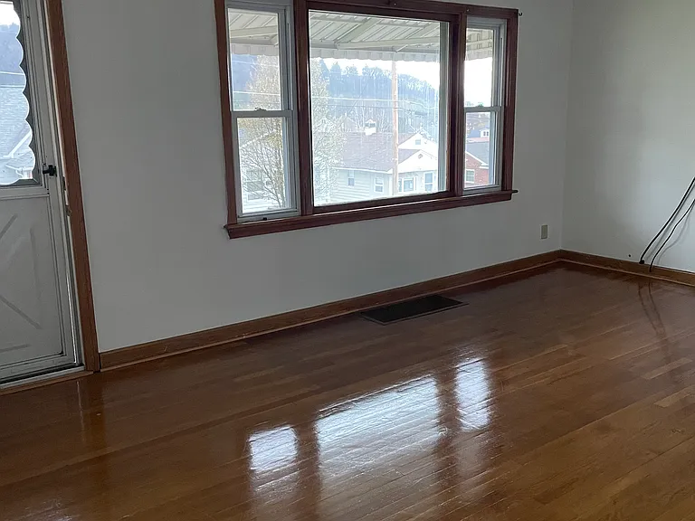 1st floor living room