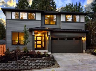 3535 SW Logan St, Portland, OR 97219