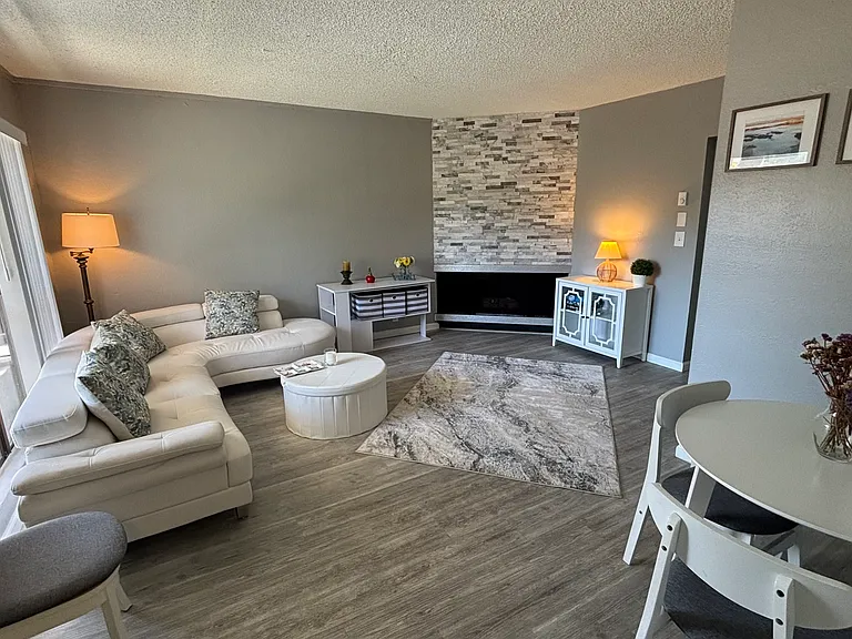 500 Glenwood Cir #5XX — Photo 8