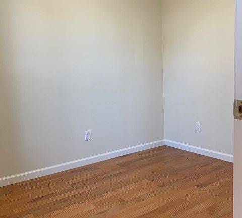 3rd image of 210 Thompson St APT 7BN