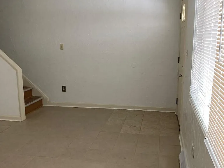 4871 Banbury Ct #15 — Photo 13