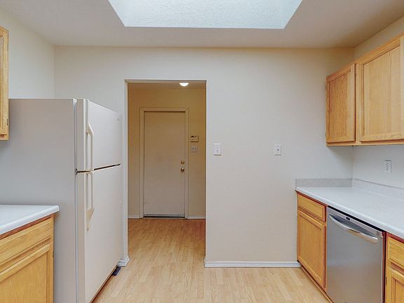 3rd image of 7905 Minge Rd NW