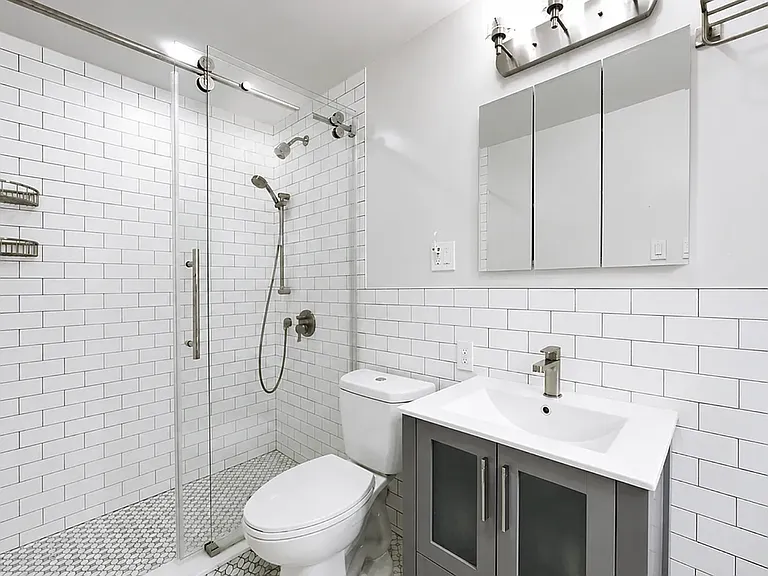 56 Jane St #4G — Photo 5