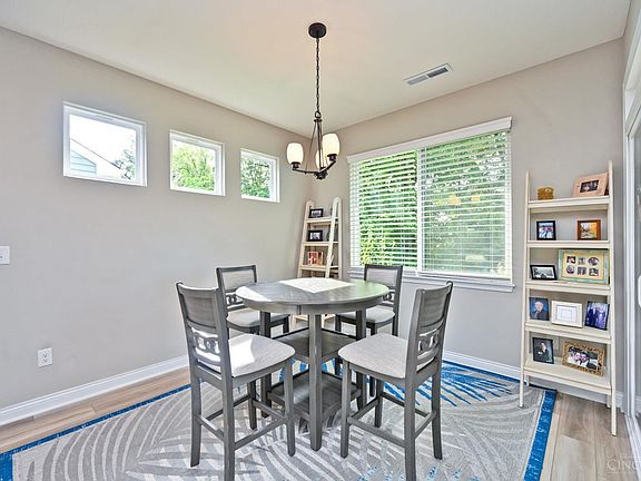 4th image of 1341 Brookchase Cir