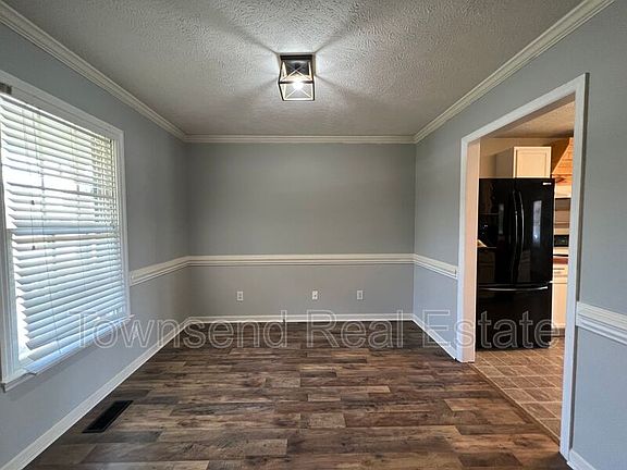 3rd image of 539 Killeen Rd