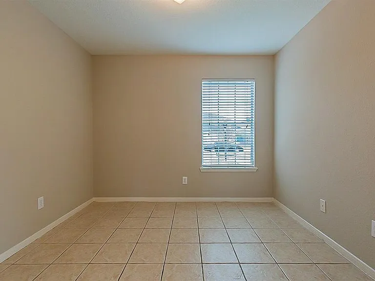 7143 Chickory Woods Ln — Photo 8