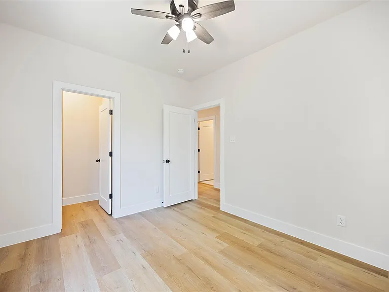 10608 Ashville Dr — Photo 22