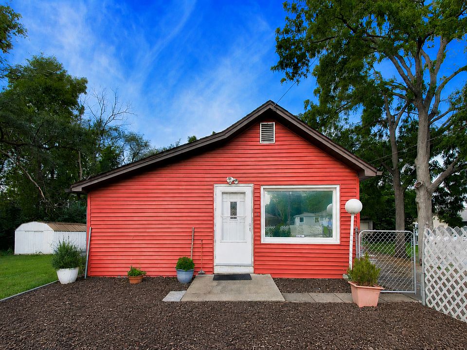 1st image of 1355 Pleasant Pl