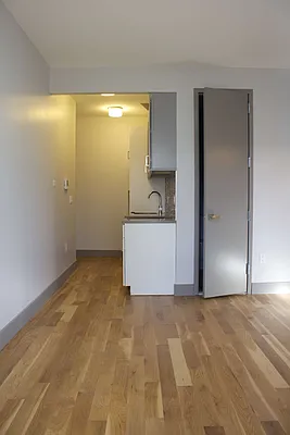 Rented by Nooklyn NYC LLC | media 65