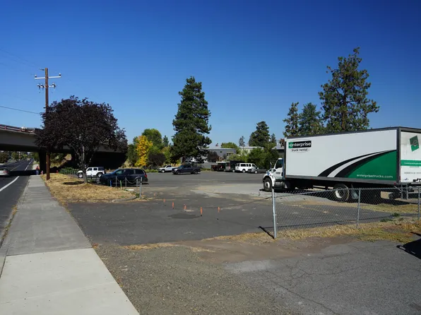 127 NE Underwood Ave, Bend, OR 97701