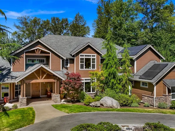 8015 228th Avenue NE, Redmond, WA 98053