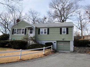 64 Lansdowne Rd, Arlington, MA 02474