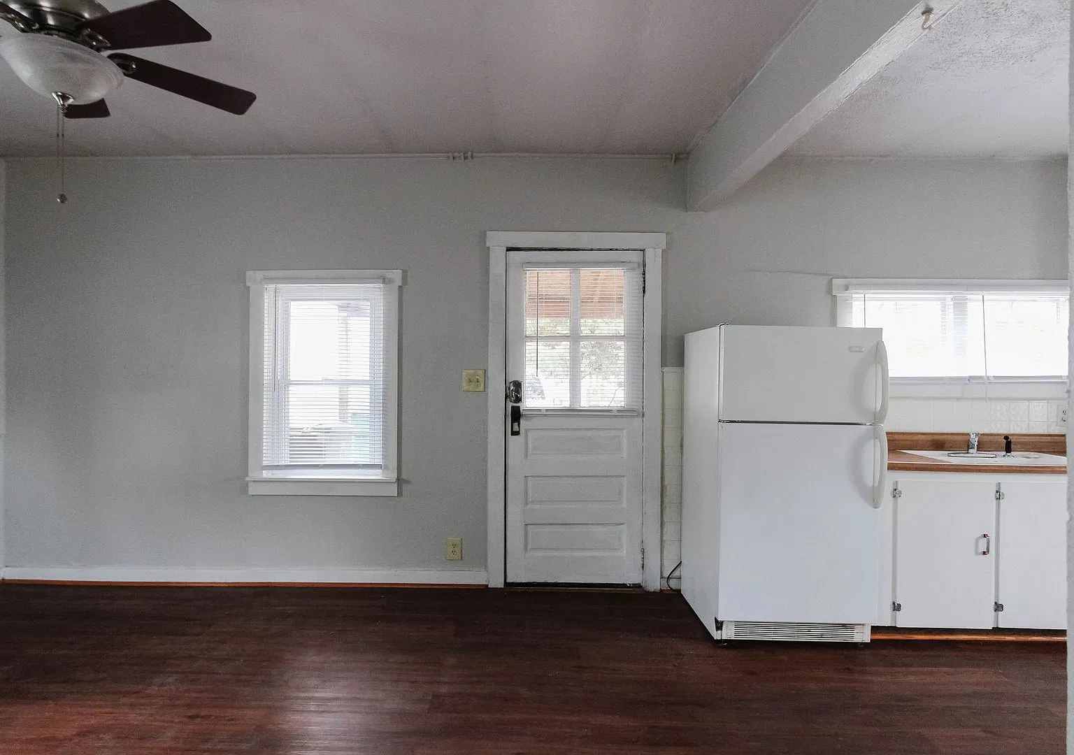 1711 & 1711 1/2 N Ball Ave. (Wynn Funds LLC) — Photo 4