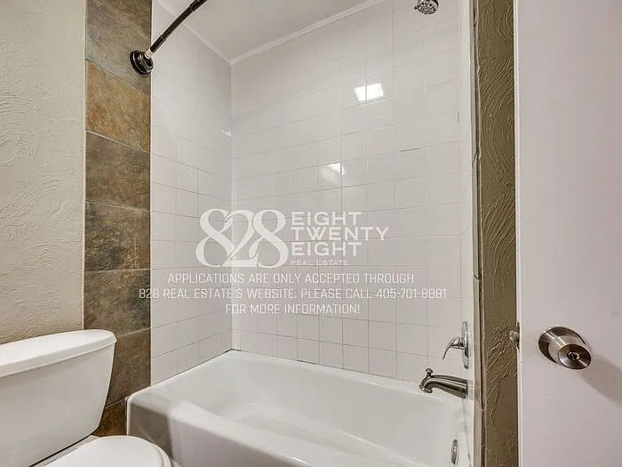 401 E Kerr Dr — Photo 16