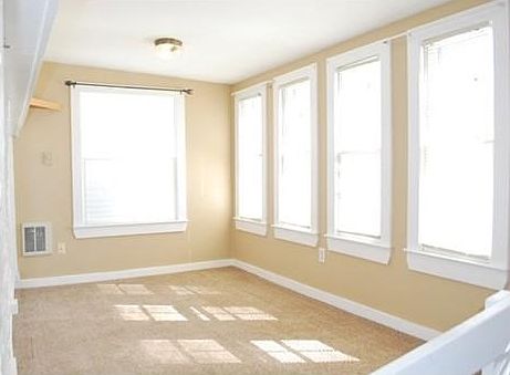 4th image of 7 Charles St #B