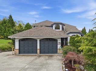 1481 Shaughnessy Pl, Sunshine Coast, BC V0N1V5