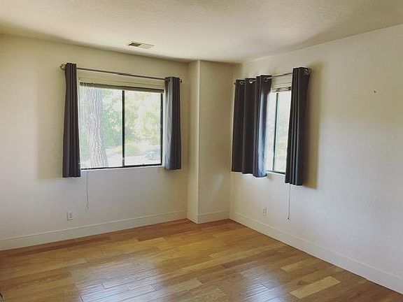 5th image of 4015 Otono Dr #B
