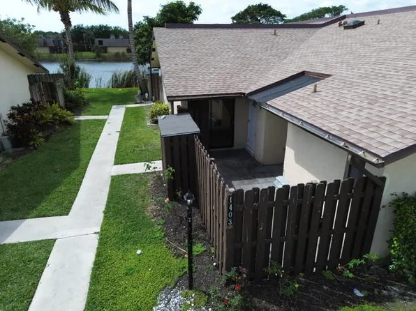 1403 Waterview Circle, Palm Springs, FL 33461