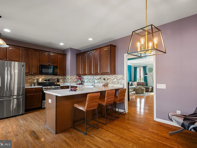 235 Baxter Dr — Photo 12