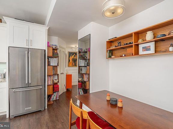 3rd image of 1930 18th St NW APT 32