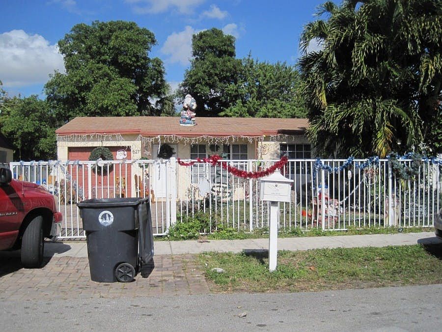 1st image of 6271 SW 18th Ct