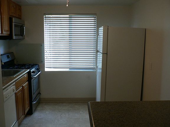 2nd image of 3556 Garnet St APT 18