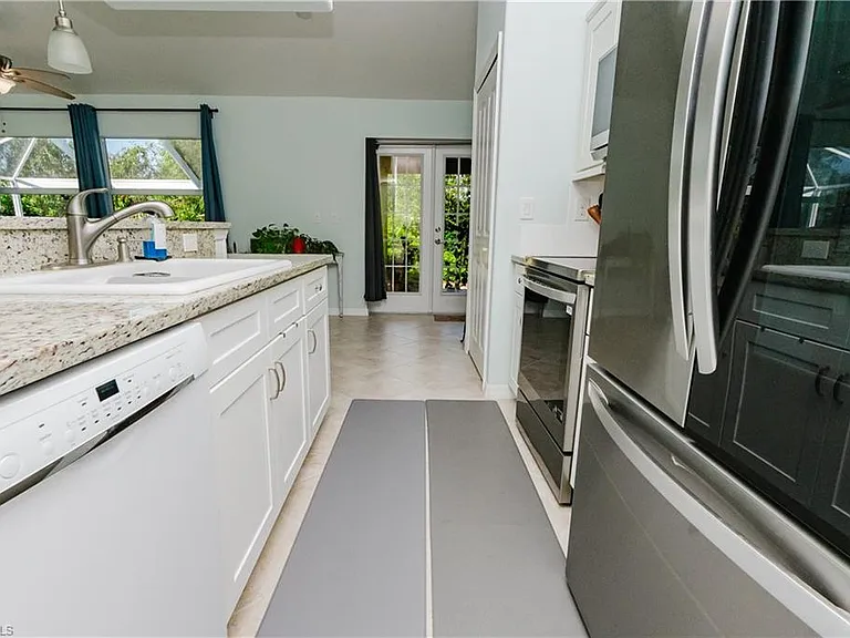 11693 Oakland Dr — Photo 18