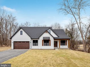 51 Mandela Rd, Shepherdstown, WV 25443