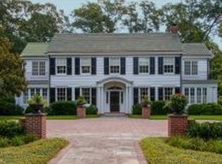 27 Heathwood Cir, Columbia, SC 29205