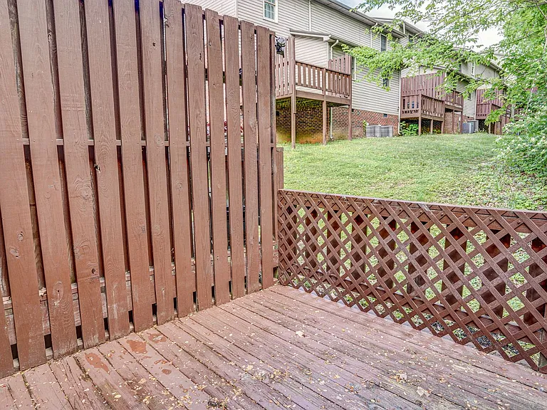 1709 Herrin Dr — Photo 6