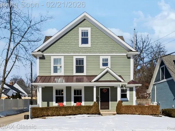 450 Fairbrook St, Northville, MI 48167