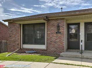 920 Carriage Way #11, Lincoln, NE 68510